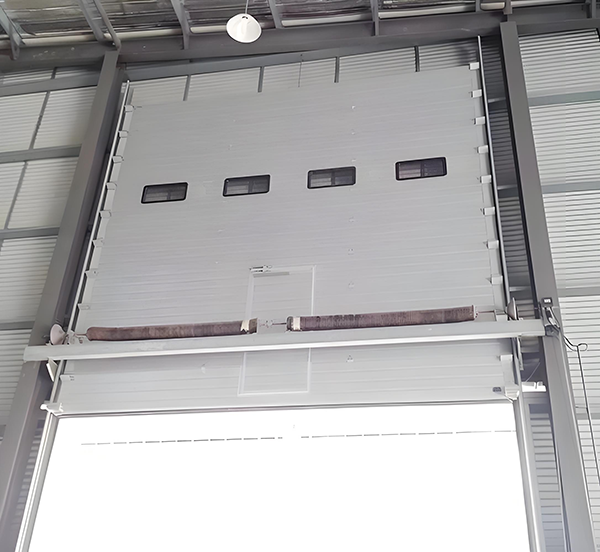 西夏工业滑升门