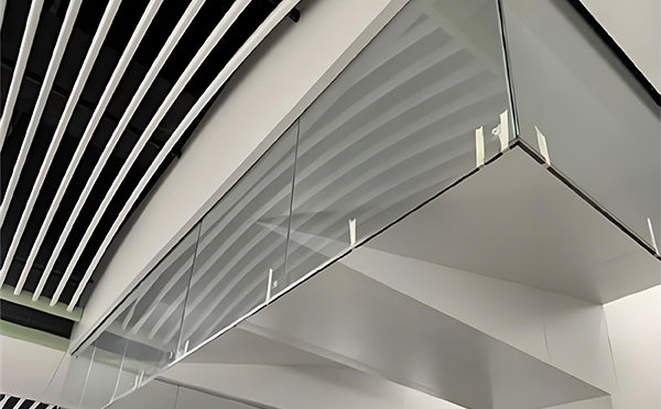 西夏玻璃挡烟垂壁