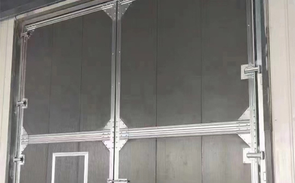 西夏兰州厂房西夏工业门选购与使用指南：打造高效安全的生产环境