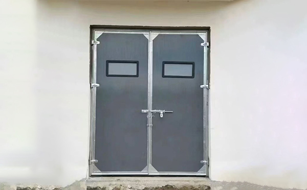 西夏工业门在高温作业区域的运行表现